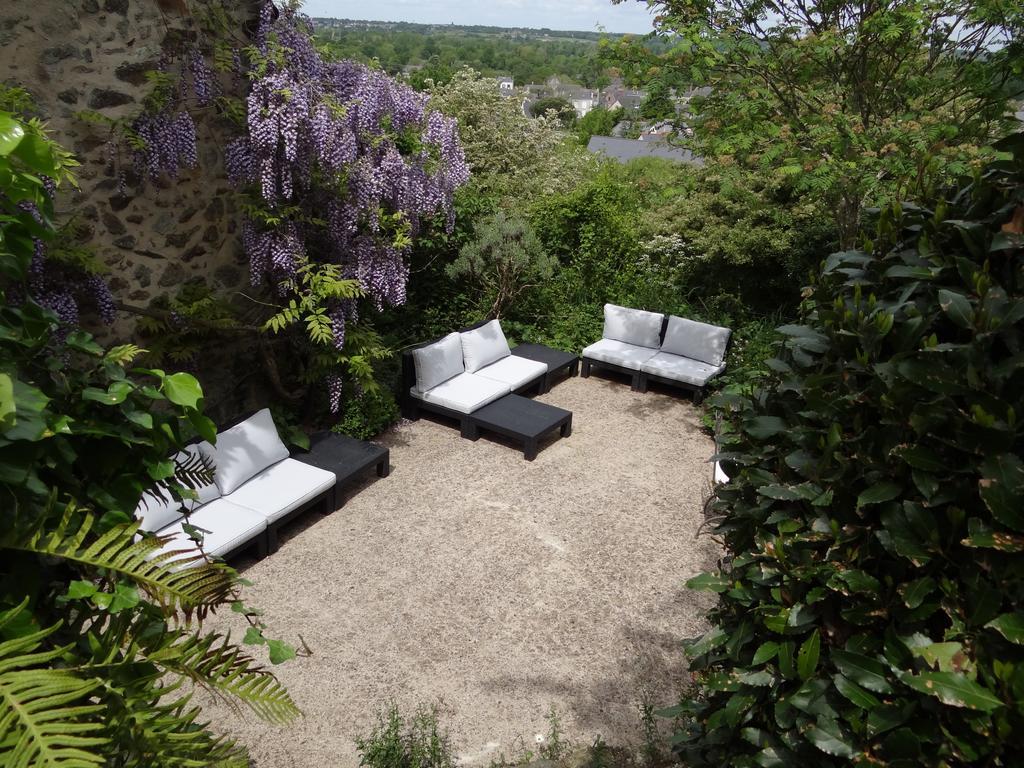 Au Moulin Geant Bed & Breakfast Rochefort-sur-Loire ภายนอก รูปภาพ